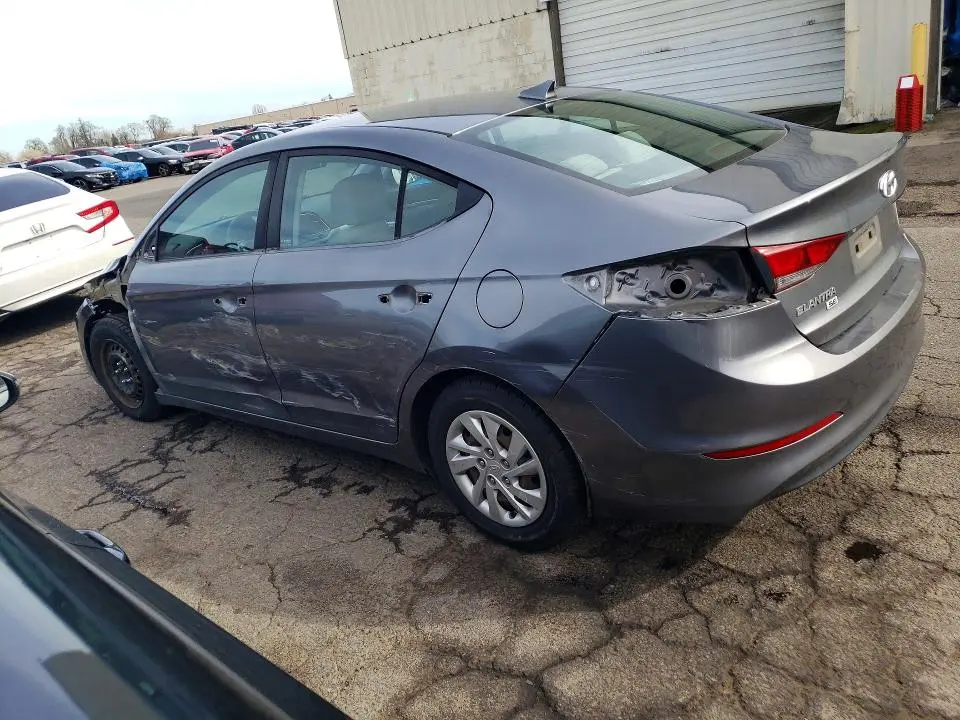 2018 HYUNDAI ELANTRA SE  