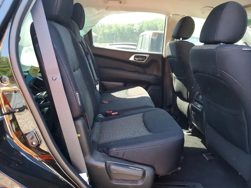 2020 NISSAN PATHFINDER SV  