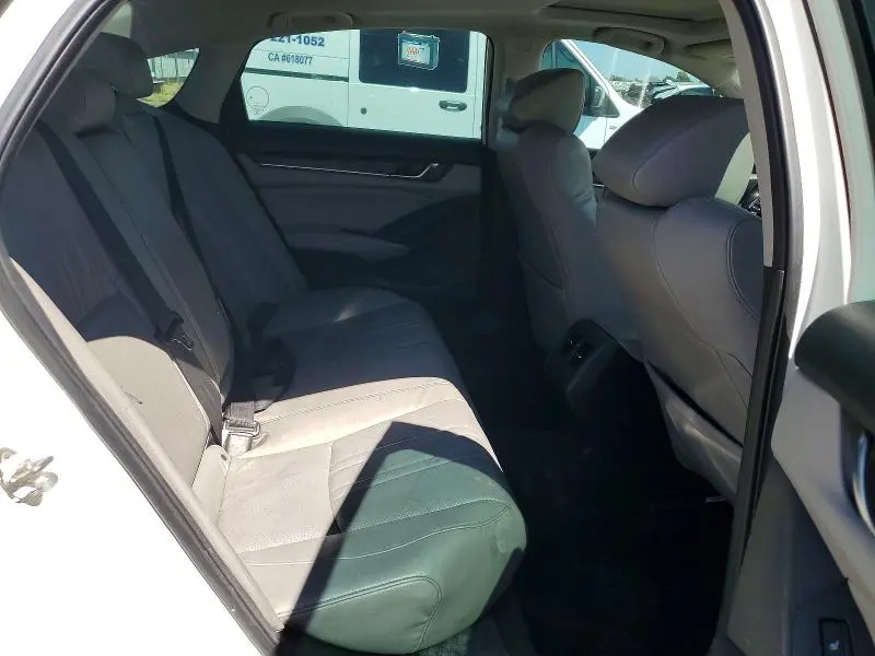 2019 HONDA ACCORD TOURING HYBRID  