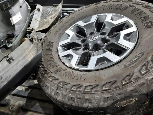 2023 TOYOTA TACOMA DOUBLE CAB  