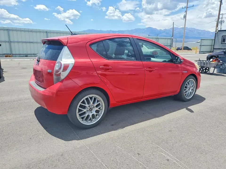 2012 TOYOTA PRIUS C THREE  