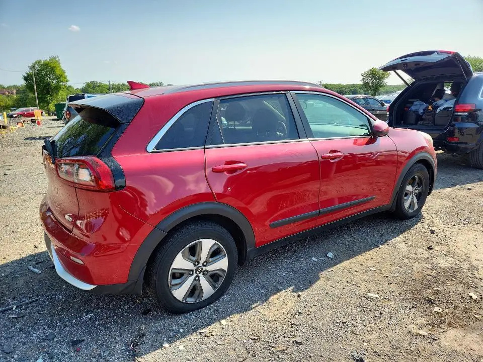 2017 KIA NIRO LX  