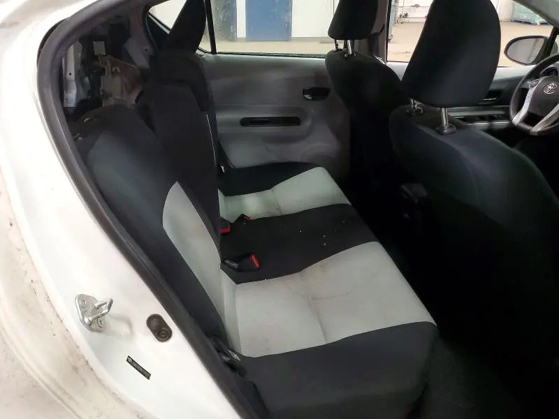 2014 TOYOTA PRIUS C TWO  