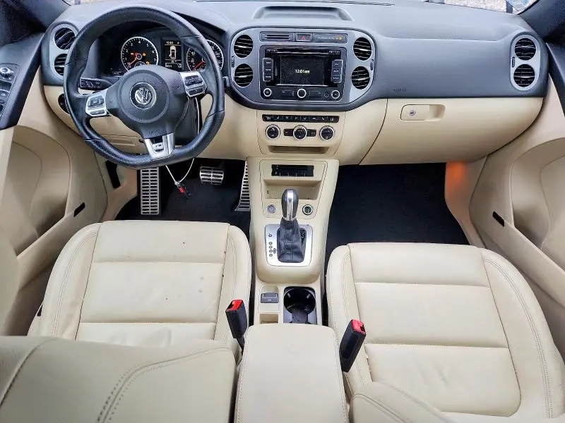 2014 VOLKSWAGEN TIGUAN S  
