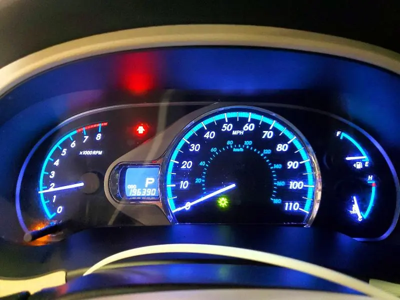 2014 TOYOTA SIENNA XLE 8-PASSENGER  