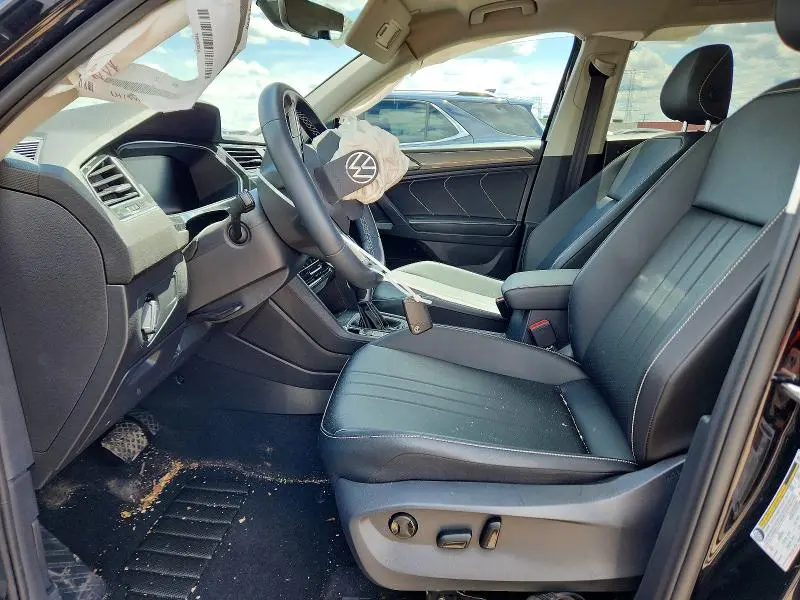 2022 VOLKSWAGEN TIGUAN SE  