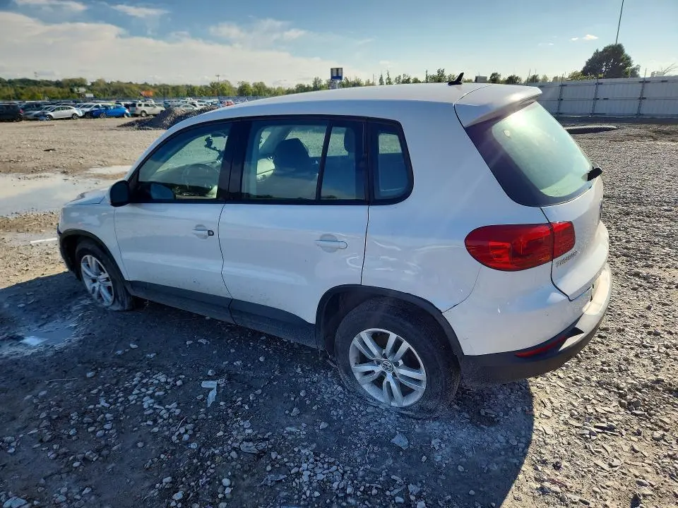 2013 VOLKSWAGEN TIGUAN S  