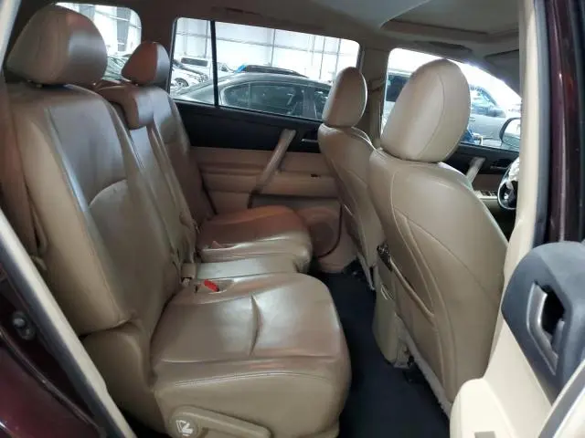 2013 TOYOTA HIGHLANDER BASE  