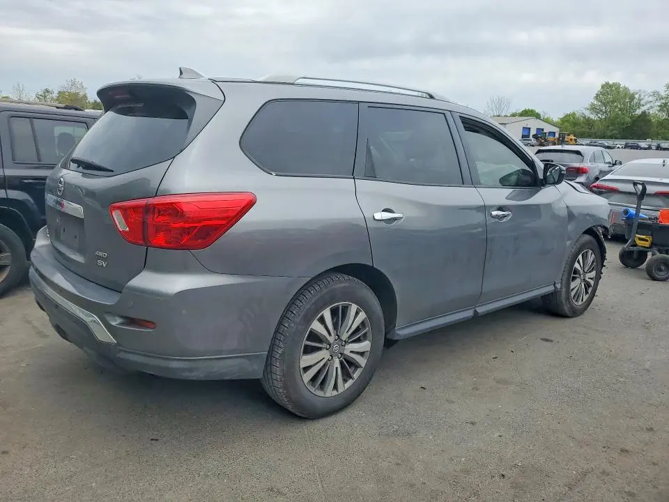 2019 NISSAN PATHFINDER SV  