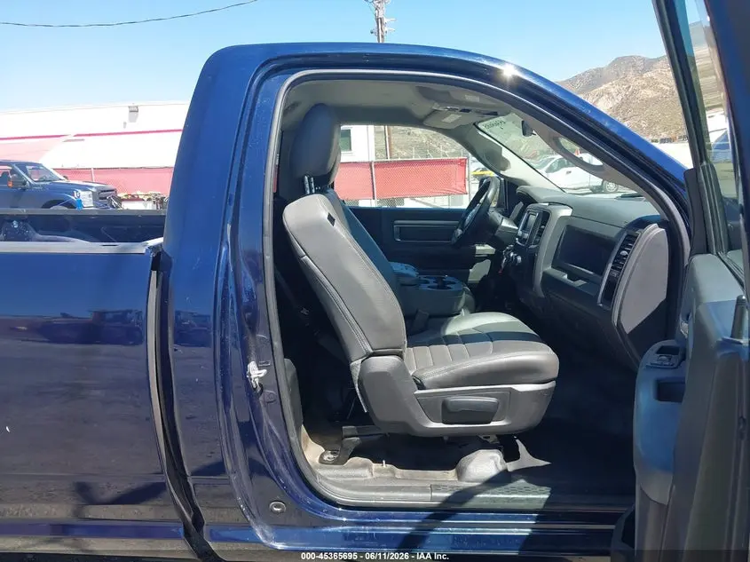 2018 RAM 1500 TRADESMAN  4X2 8' BOX