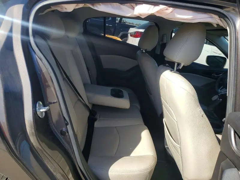 2015 MAZDA 3 TOURING  