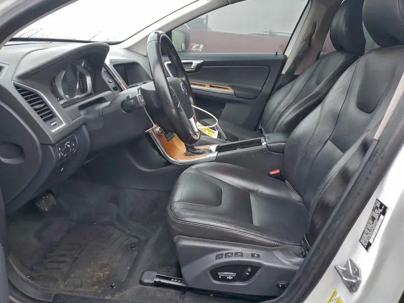 2017 VOLVO XC60 T5 INSCRIPTION  