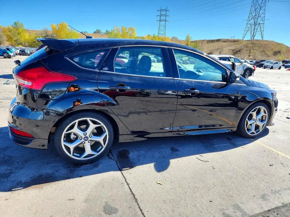 2017 FORD FOCUS ST  