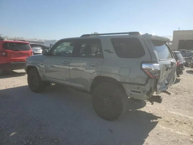 2023 TOYOTA 4RUNNER SE  