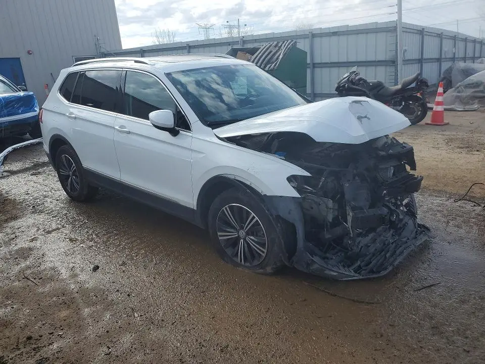 2018 VOLKSWAGEN TIGUAN SE  