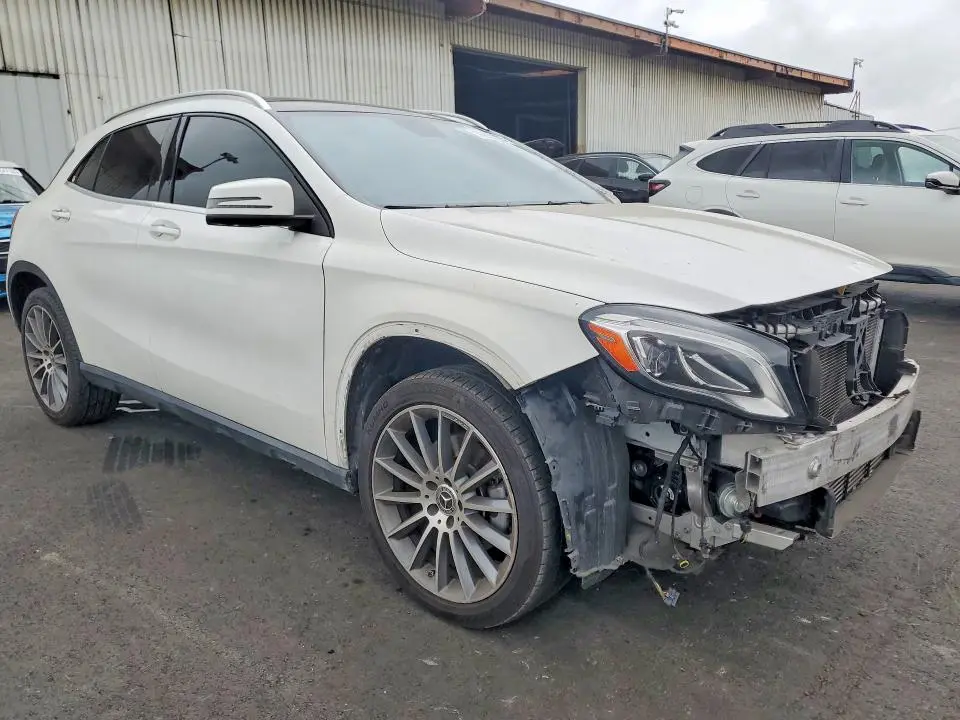 2018 MERCEDES-BENZ GLA 250  
