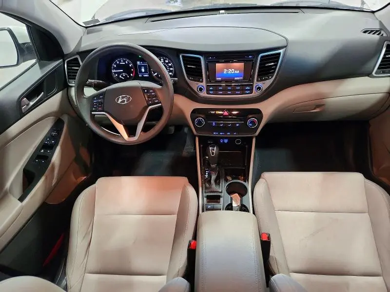 2018 HYUNDAI TUCSON SE  