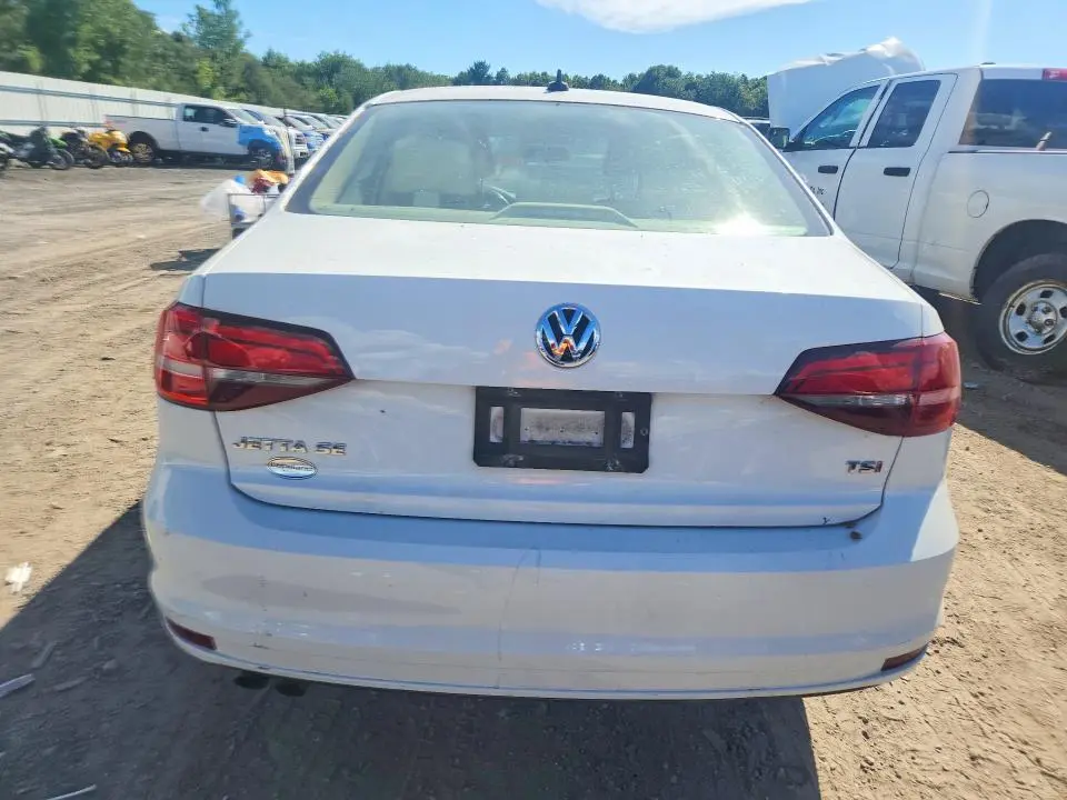 2017 VOLKSWAGEN JETTA SE  