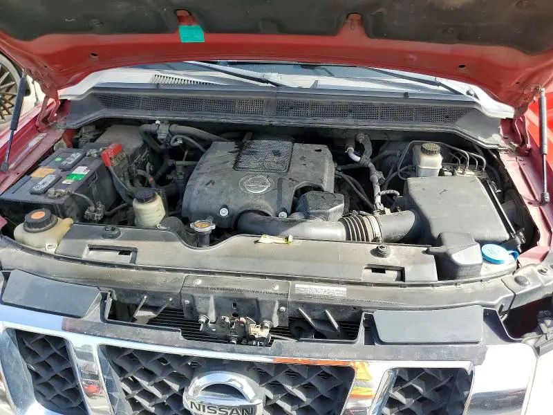 2010 NISSAN TITAN SE  
