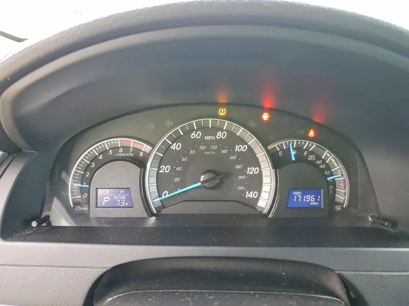 2014 TOYOTA CAMRY SE V6  