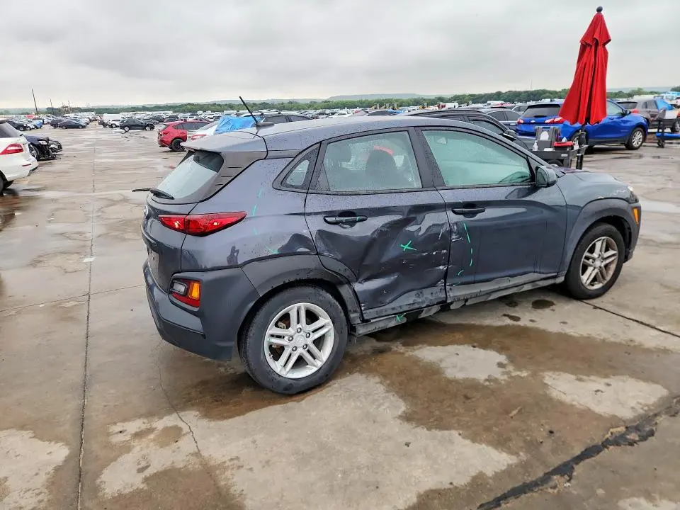 2020 HYUNDAI KONA SE  