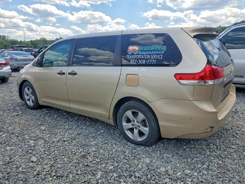 2014 TOYOTA SIENNA L 7-PASSENGER  