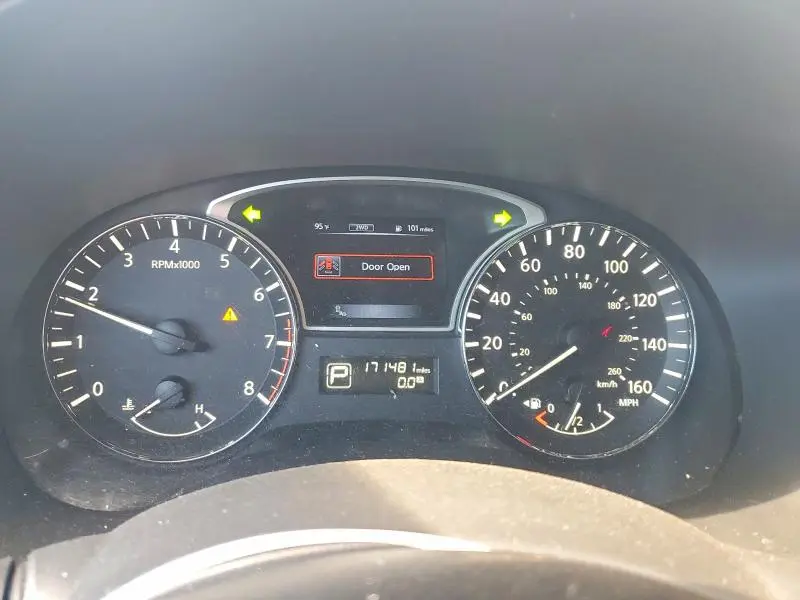 2015 NISSAN PATHFINDER S  