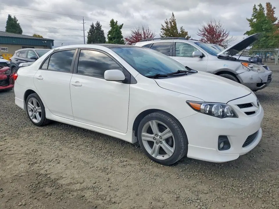 2013 TOYOTA COROLLA S  