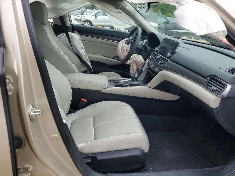 2018 HONDA ACCORD EX  