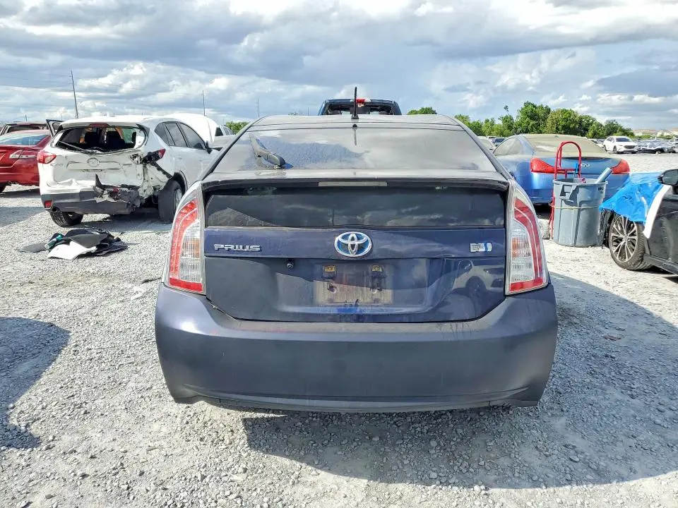 2014 TOYOTA PRIUS TWO  