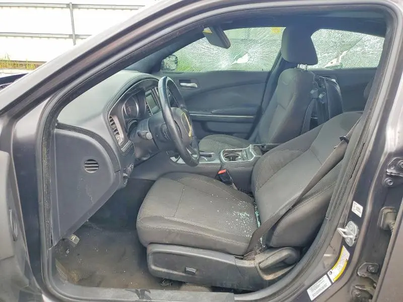 2015 DODGE CHARGER SE  