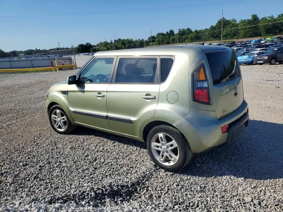 2011 KIA SOUL +  