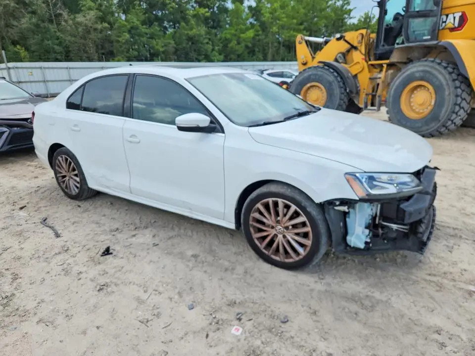 2016 VOLKSWAGEN JETTA SEL  