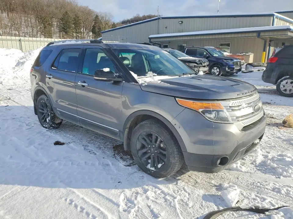 2012 FORD EXPLORER XLT  