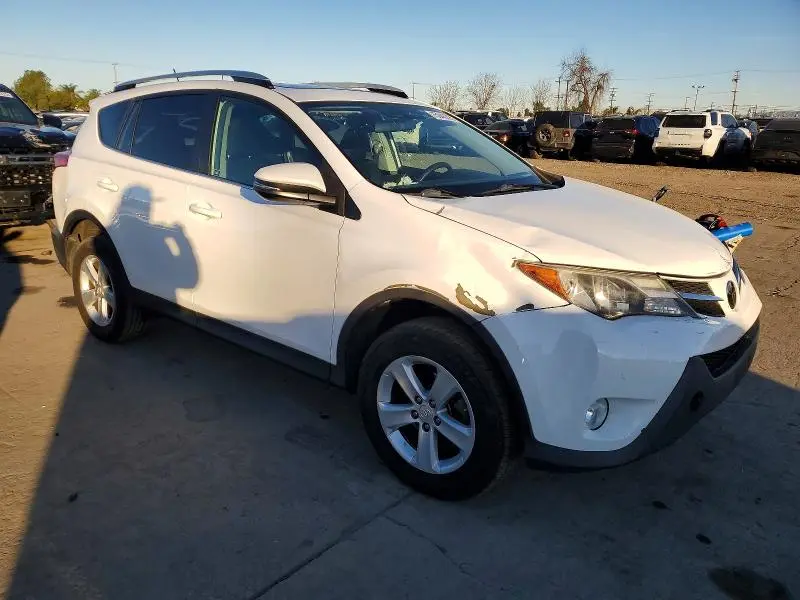 2013 TOYOTA RAV4 XLE  