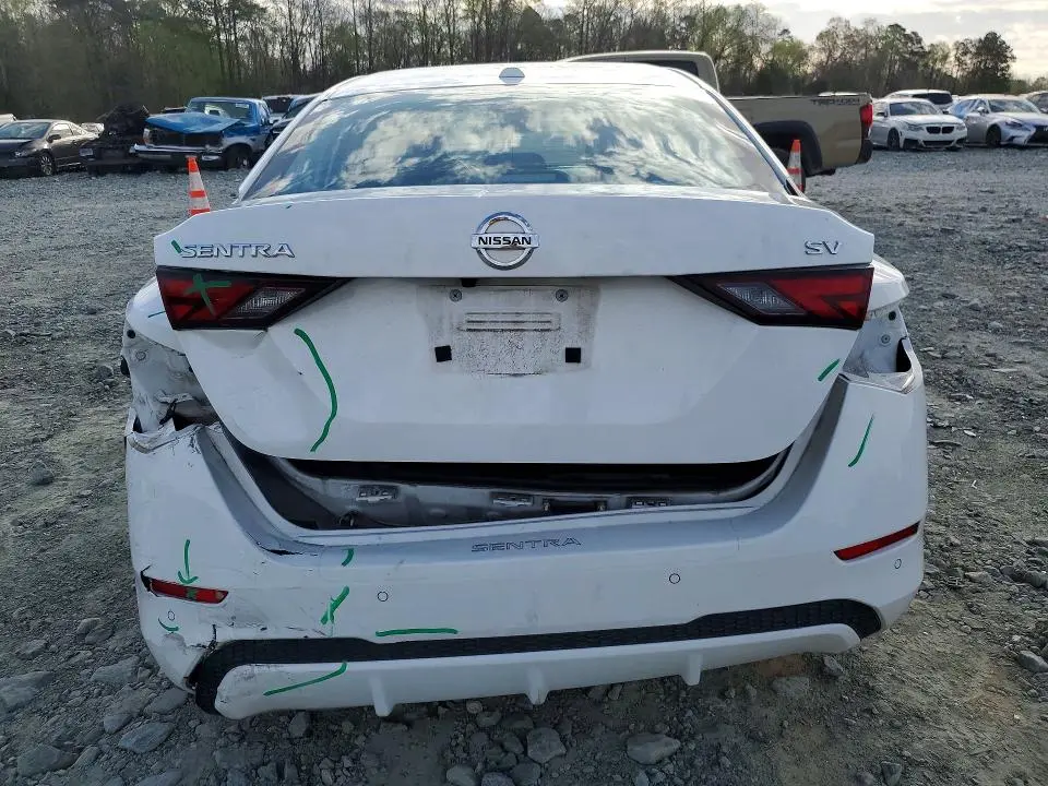 2022 NISSAN SENTRA SV  