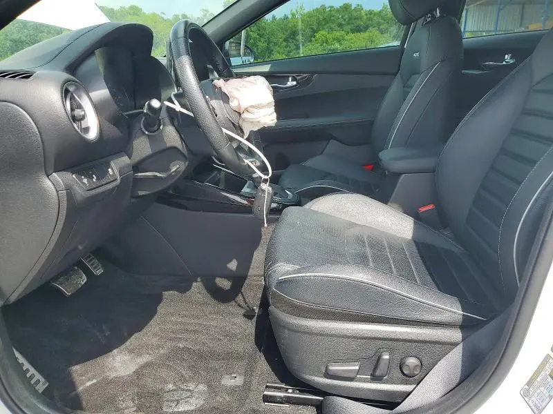 2023 KIA FORTE GT LINE  