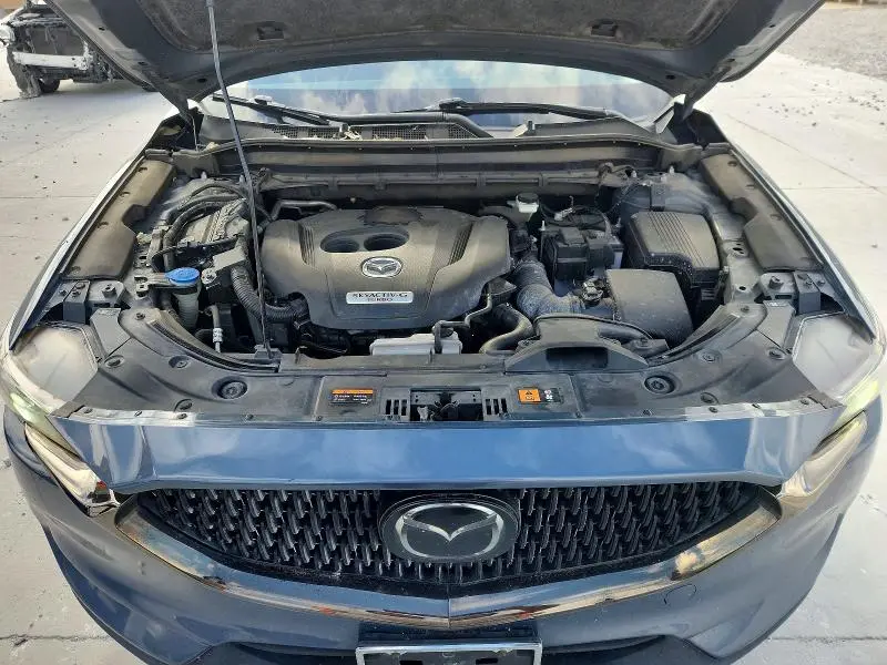 2021 MAZDA CX-5 CARBON EDITION  