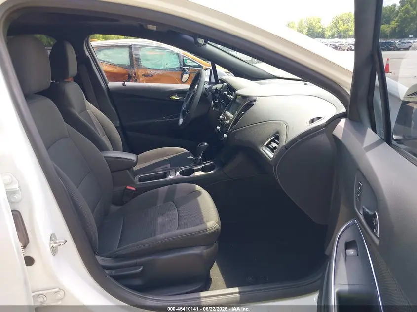 2017 CHEVROLET CRUZE LT AUTO