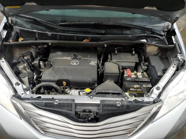 2011 TOYOTA SIENNA XLE