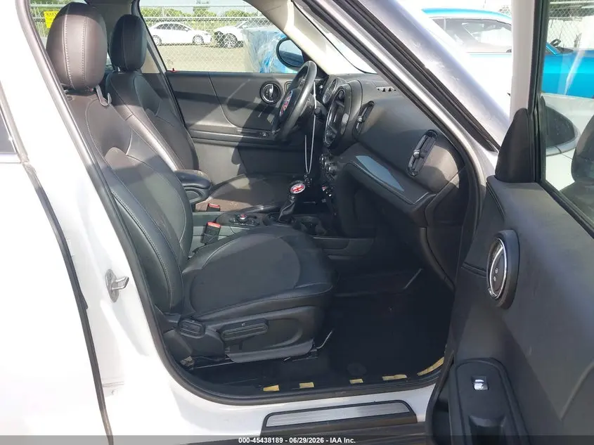 2018 MINI COUNTRYMAN COOPER
