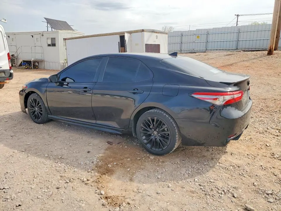 2019 TOYOTA CAMRY SE  
