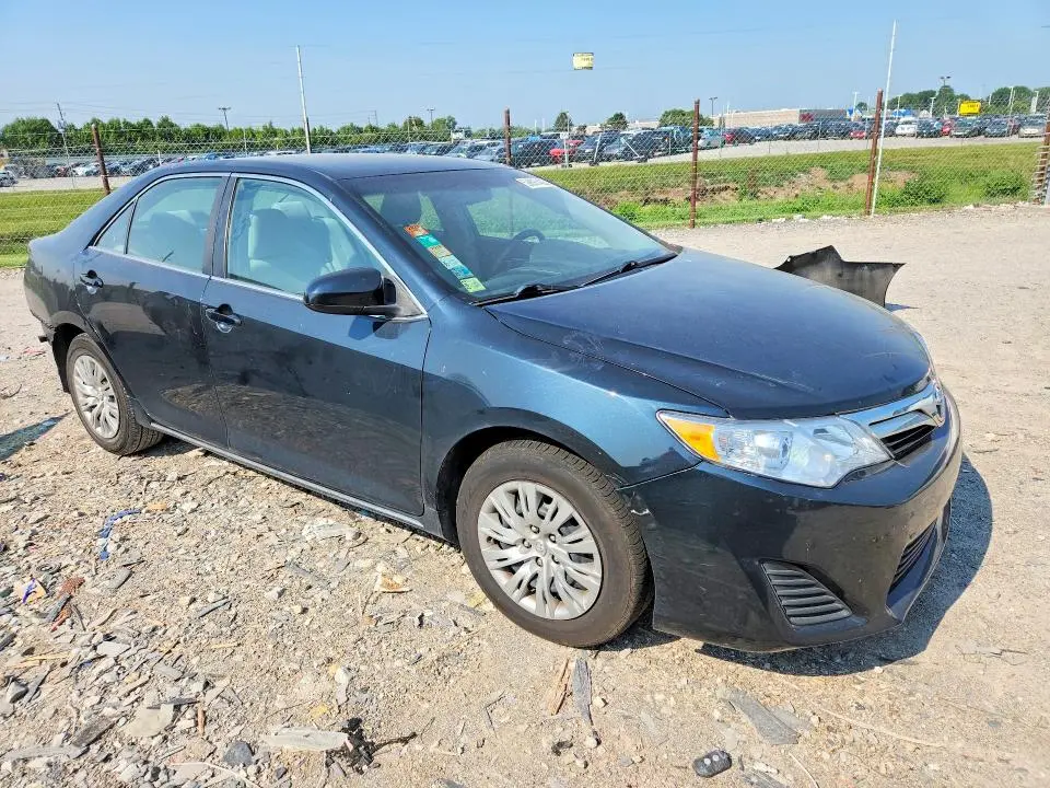 2013 TOYOTA CAMRY LE  