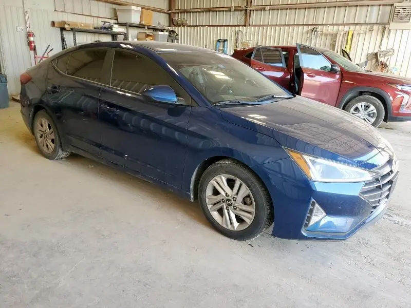 2019 HYUNDAI ELANTRA SEL  