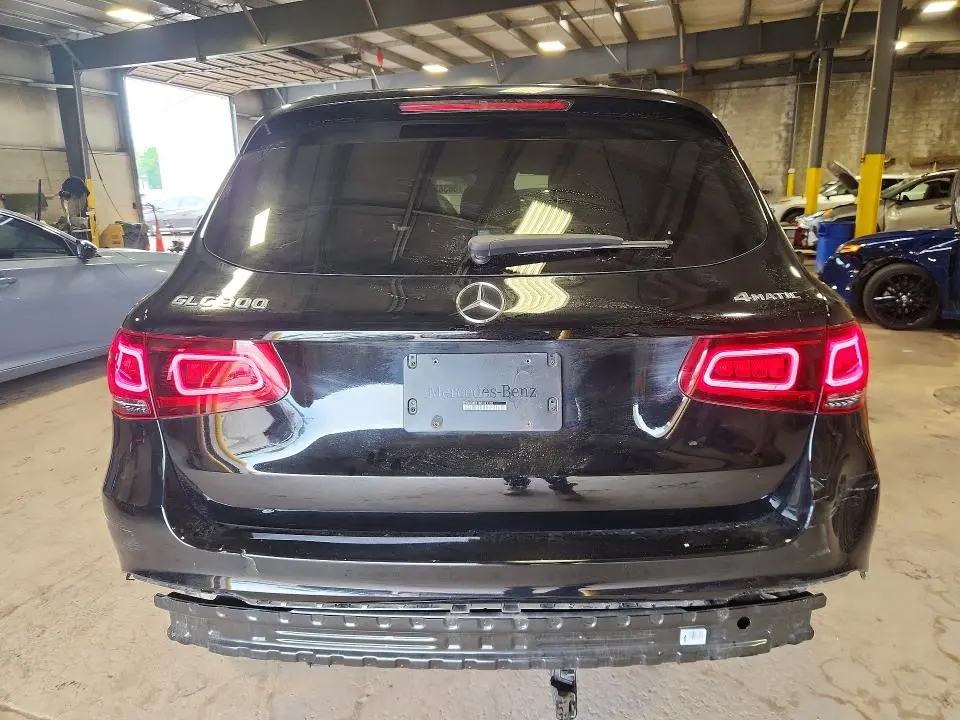 2021 MERCEDES-BENZ GLC 300 4MATIC  