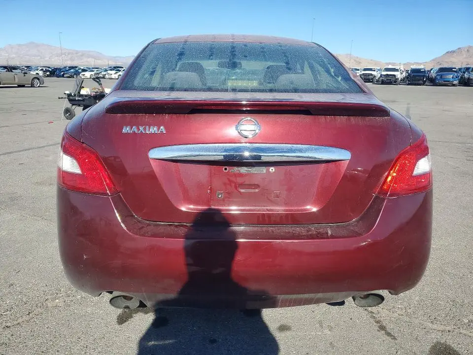 2010 NISSAN MAXIMA S  
