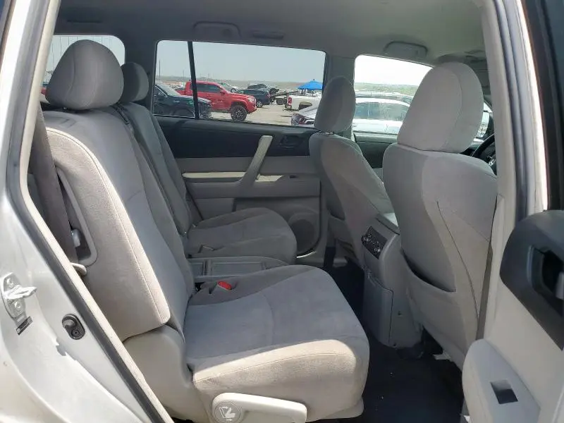 2013 TOYOTA HIGHLANDER BASE  