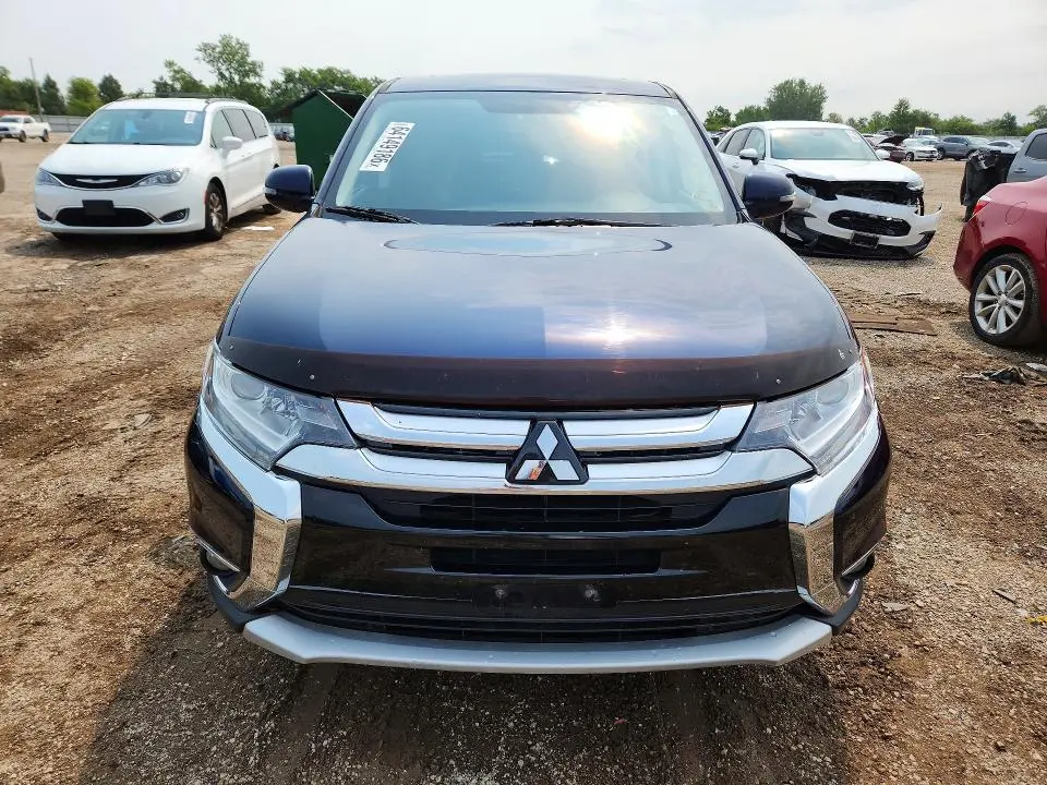 2017 MITSUBISHI OUTLANDER SE  