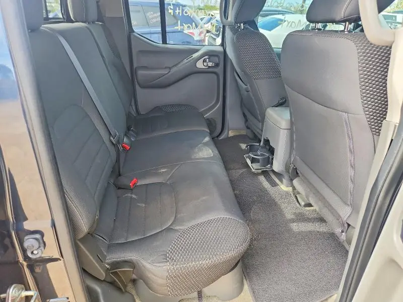 2017 NISSAN FRONTIER S  