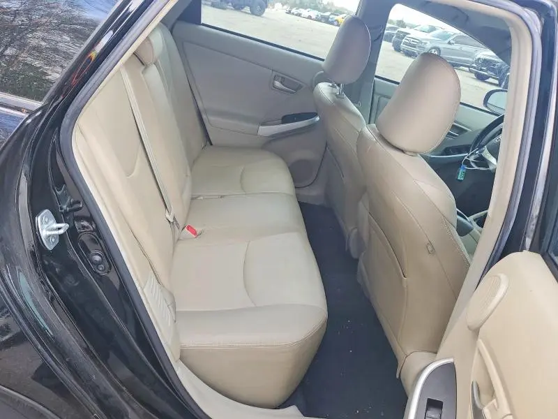 2015 TOYOTA PRIUS FOUR  